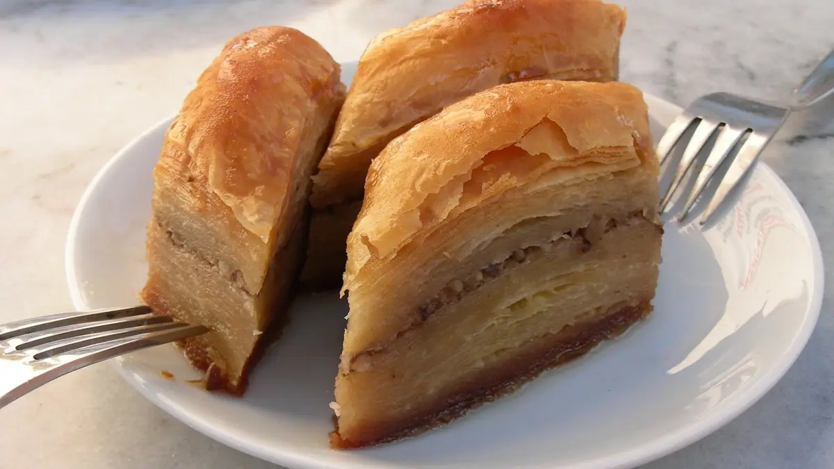 Delite Cakes – cake shop in Ipswich town centre